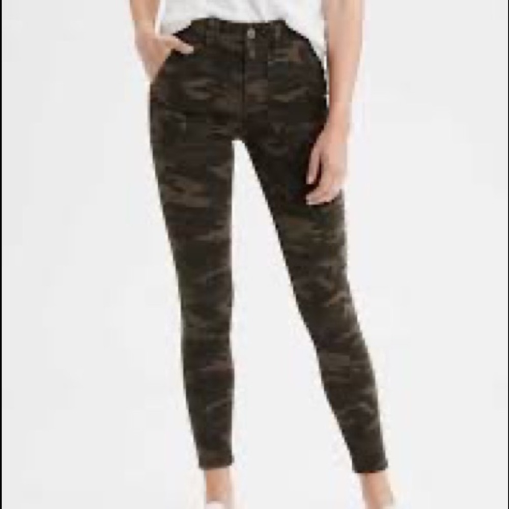 Camouflage American Eagle Skinny Jeans (Jeggings)